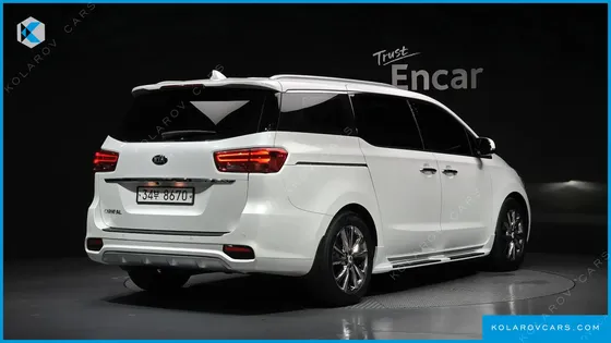 KIA CARNIVAL 9-SEATER NOBLESSE