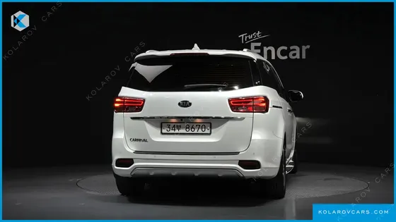 KIA CARNIVAL 9-SEATER NOBLESSE