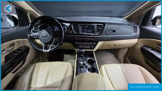 KIA CARNIVAL 9-SEATER NOBLESSE