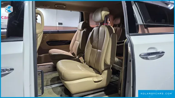 KIA CARNIVAL 9-SEATER NOBLESSE