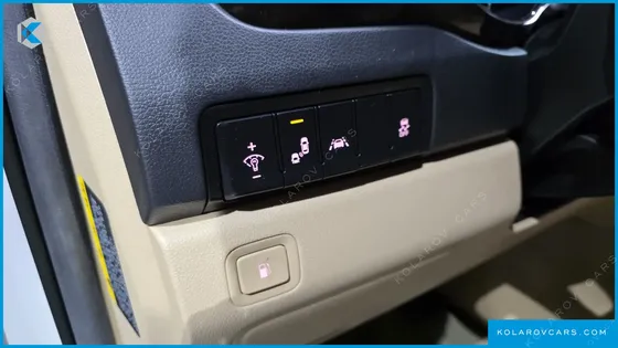 KIA CARNIVAL 9-SEATER NOBLESSE