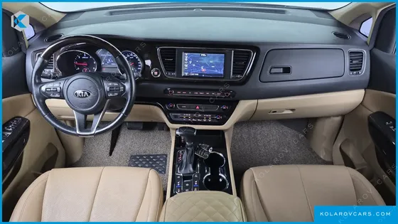 KIA CARNIVAL 9-SEATER NOBLESSE SPECIAL