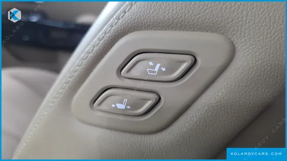 KIA CARNIVAL 9-SEATER NOBLESSE SPECIAL