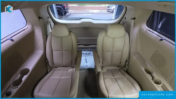 KIA CARNIVAL 9-SEATER NOBLESSE SPECIAL