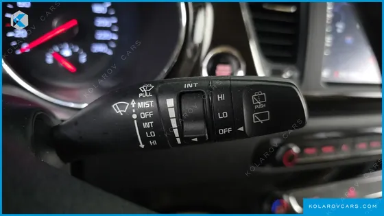 KIA CARNIVAL 9-SEATER NOBLESSE SPECIAL