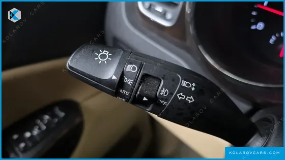 KIA CARNIVAL 9-SEATER NOBLESSE SPECIAL