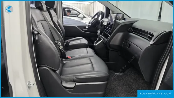 HYUNDAI STARIA L3.5 TOURER 11-SEATER