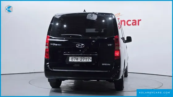 HYUNDAI STAREX VAN 5-SEATER