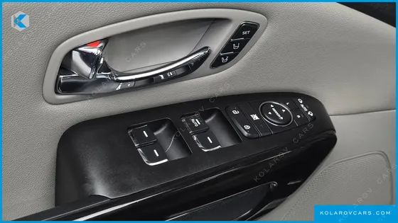 KIA CARNIVAL 9-SEATER NOBLESSE SPECIAL