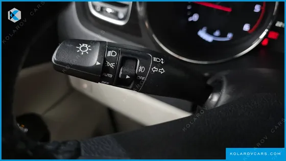 KIA CARNIVAL 9-SEATER NOBLESSE SPECIAL