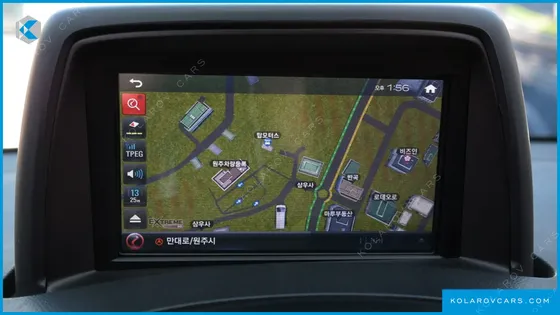 HYUNDAI STAREX 5-SEATER VAN