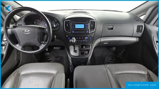 HYUNDAI STAREX 12-SEATER WAGON