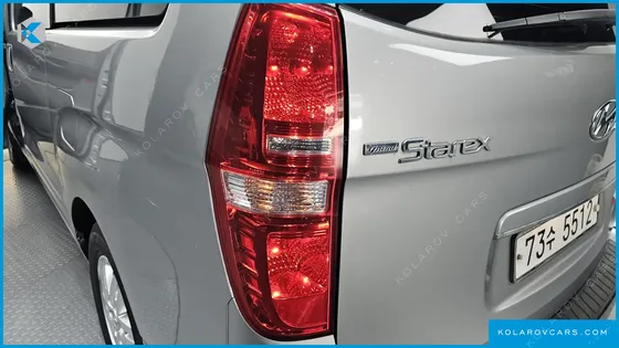 HYUNDAI STAREX 12-SEATER WAGON