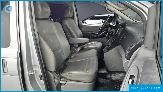 HYUNDAI STAREX 12-SEATER WAGON