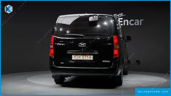 HYUNDAI STAREX VAN 5-SEATER