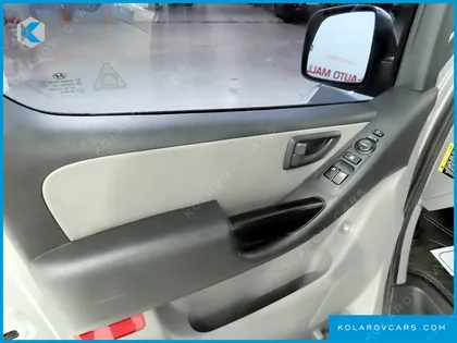 HYUNDAI STAREX REFRIGERATED CAR