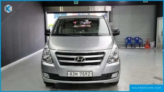 HYUNDAI STAREX 5-SEATER LPI VAN