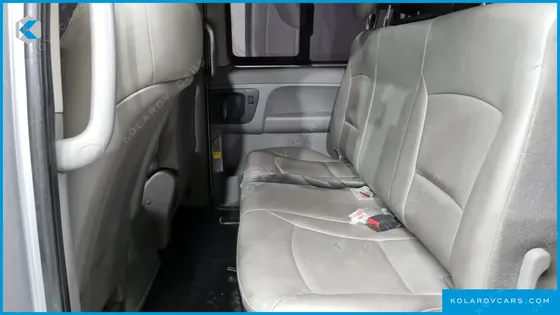 HYUNDAI STAREX 5-SEATER LPI VAN