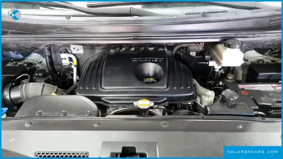 HYUNDAI STAREX 5-SEATER VAN