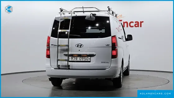 HYUNDAI STAREX VAN 3-SEATER