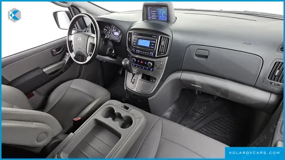 HYUNDAI STAREX VAN 3-SEATER
