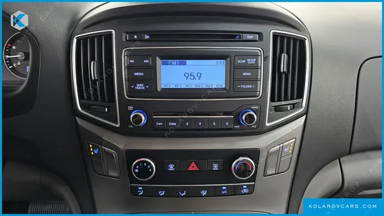 HYUNDAI STAREX VAN 3-SEATER