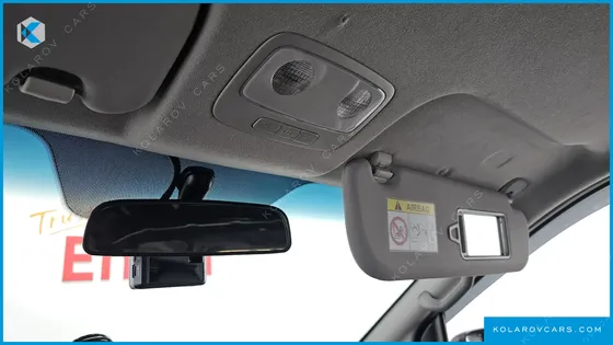 HYUNDAI STAREX VAN 3-SEATER