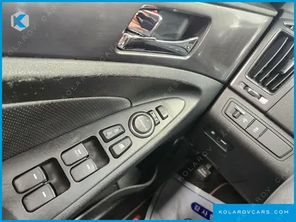 HYUNDAI SONATA 2.0