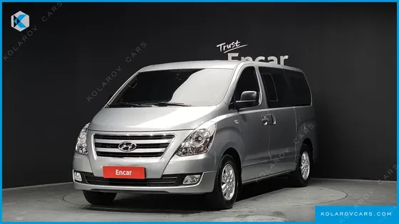 HYUNDAI STAREX 5-SEATER VAN