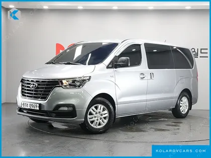 HYUNDAI STAREX VAN 3-SEATER
