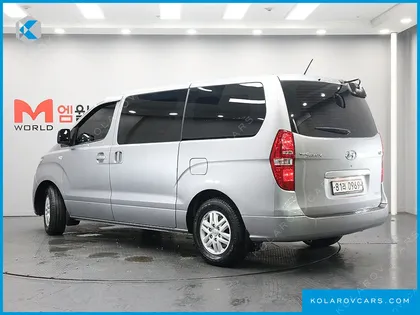 HYUNDAI STAREX VAN 3-SEATER