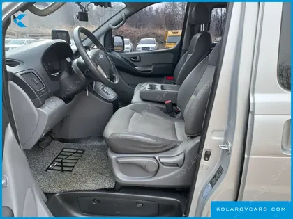 HYUNDAI STAREX CAMPING CAR