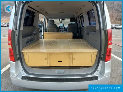 HYUNDAI STAREX CAMPING CAR