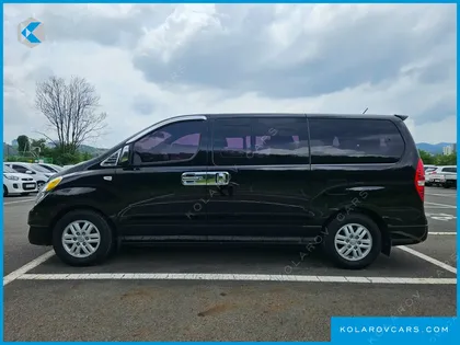 HYUNDAI STAREX 12-SEATER WAGON