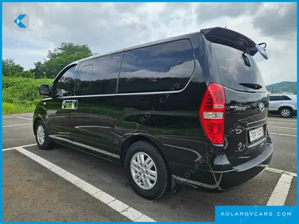 HYUNDAI STAREX 12-SEATER WAGON