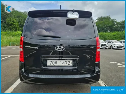HYUNDAI STAREX 12-SEATER WAGON