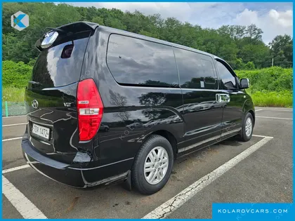 HYUNDAI STAREX 12-SEATER WAGON