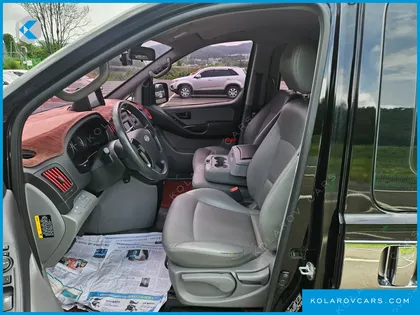 HYUNDAI STAREX 12-SEATER WAGON