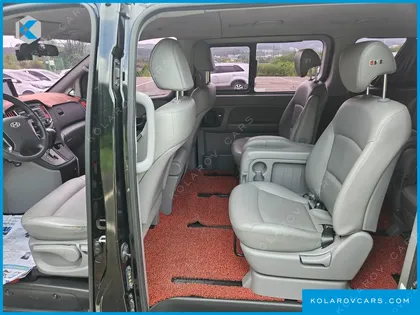 HYUNDAI STAREX 12-SEATER WAGON