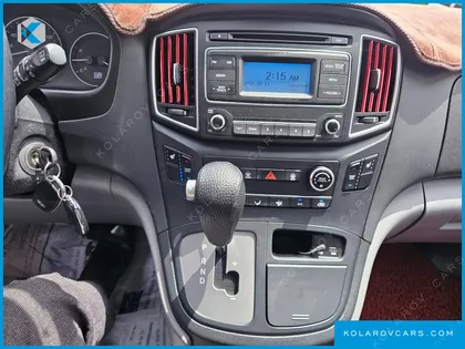 HYUNDAI STAREX 12-SEATER WAGON