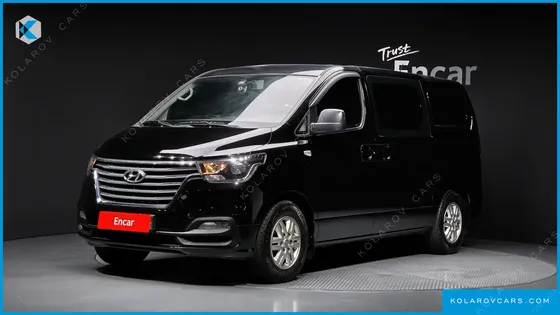 HYUNDAI STAREX VAN 5-SEATER