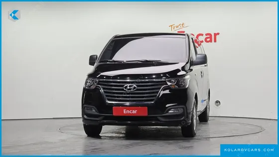 HYUNDAI STAREX VAN 3-SEATER