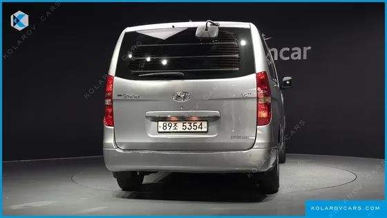 HYUNDAI STAREX VAN 3-SEATER