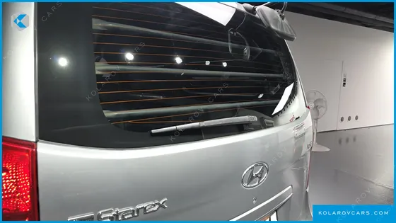 HYUNDAI STAREX VAN 3-SEATER
