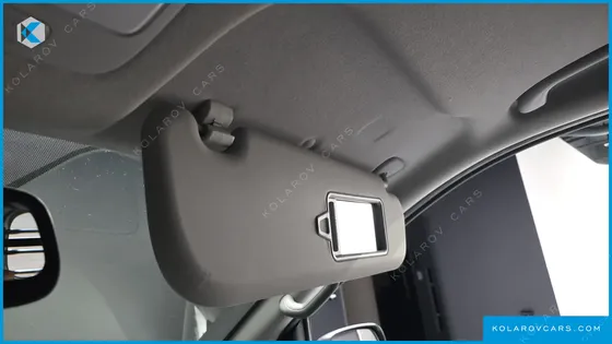 HYUNDAI STAREX VAN 3-SEATER