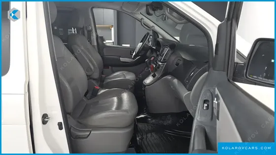 HYUNDAI STAREX WAGON 11-SEATER