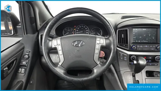 HYUNDAI STAREX WAGON 11-SEATER