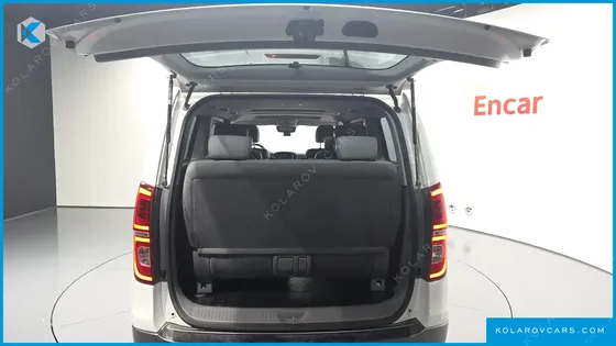 HYUNDAI STAREX WAGON 11-SEATER
