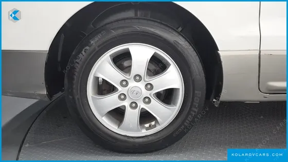 HYUNDAI STAREX WAGON 11-SEATER