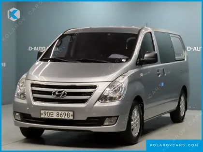 HYUNDAI STAREX 5-SEATER VAN